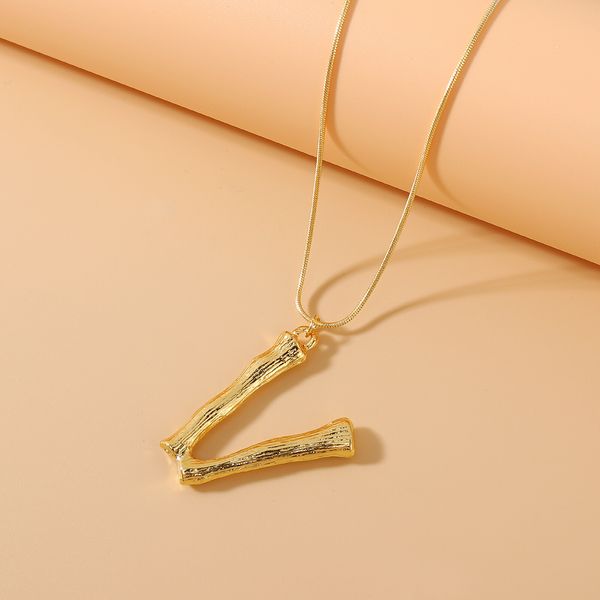 Bamboo V Pendant w/ chain